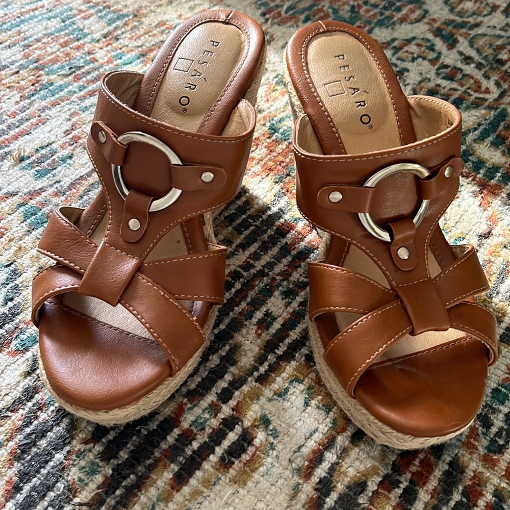 Pesaro wedges!